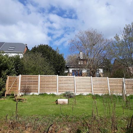 Maison Et Velos A Godinne Dans La Vallee De La Meuse Екстериор снимка