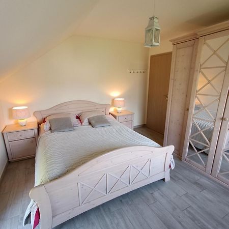 Maison Et Velos A Godinne Dans La Vallee De La Meuse Екстериор снимка