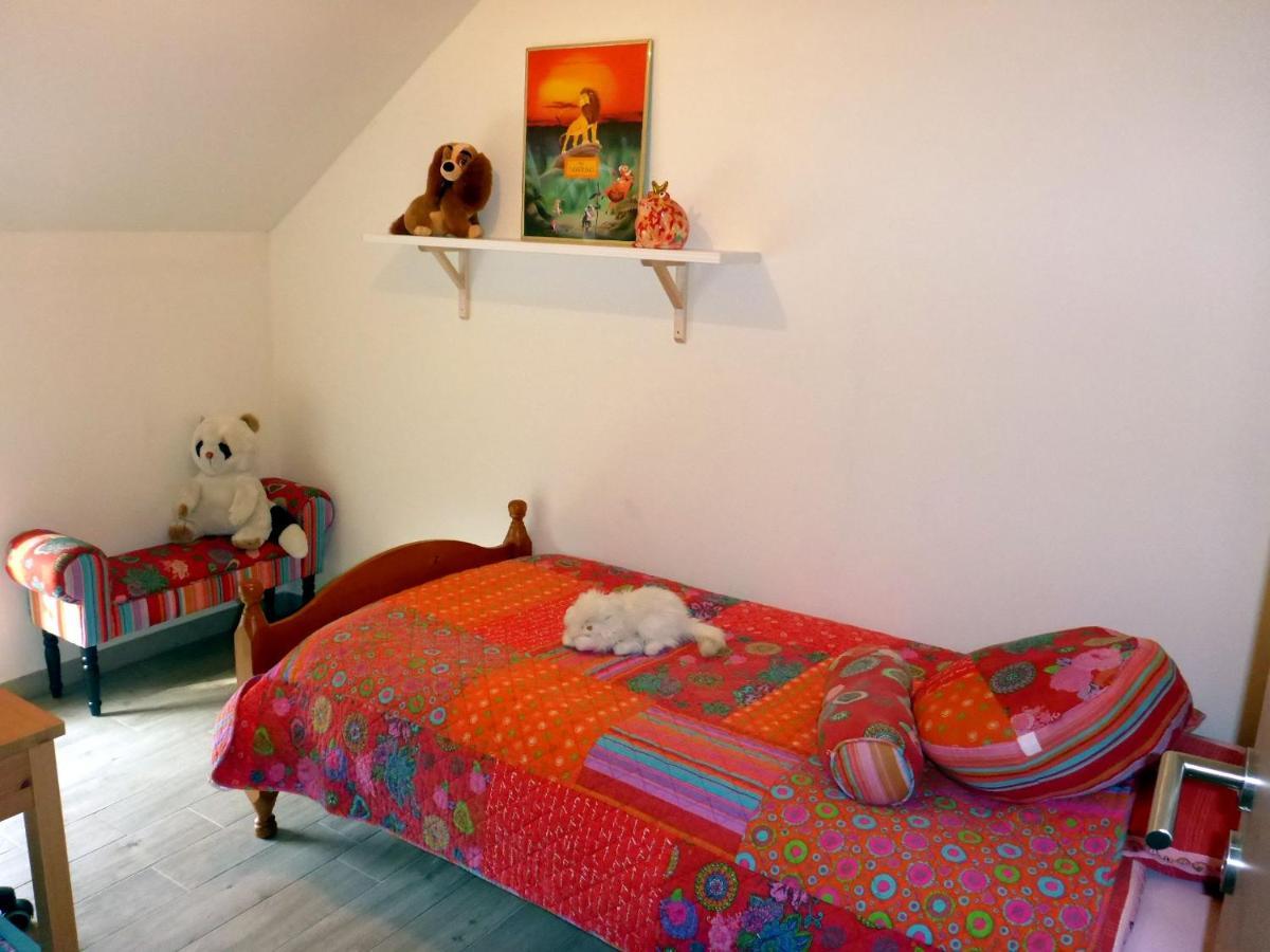 Maison Et Velos A Godinne Dans La Vallee De La Meuse Екстериор снимка