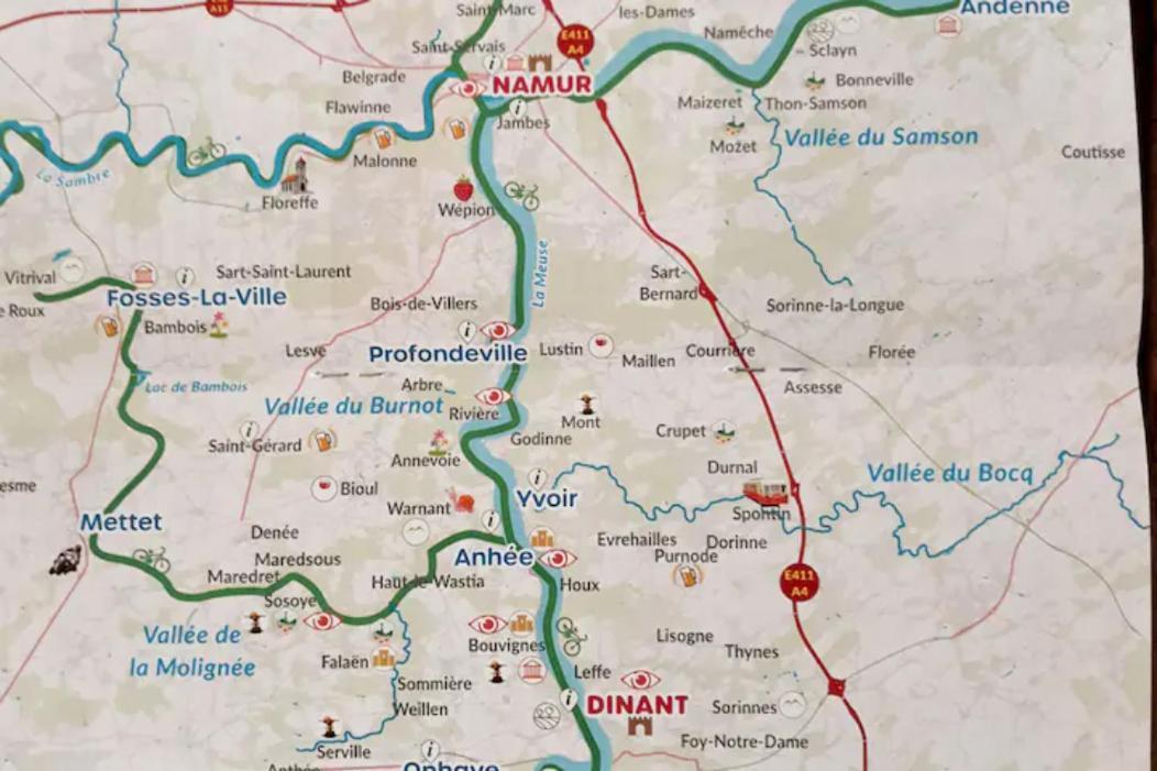 Maison Et Velos A Godinne Dans La Vallee De La Meuse Екстериор снимка