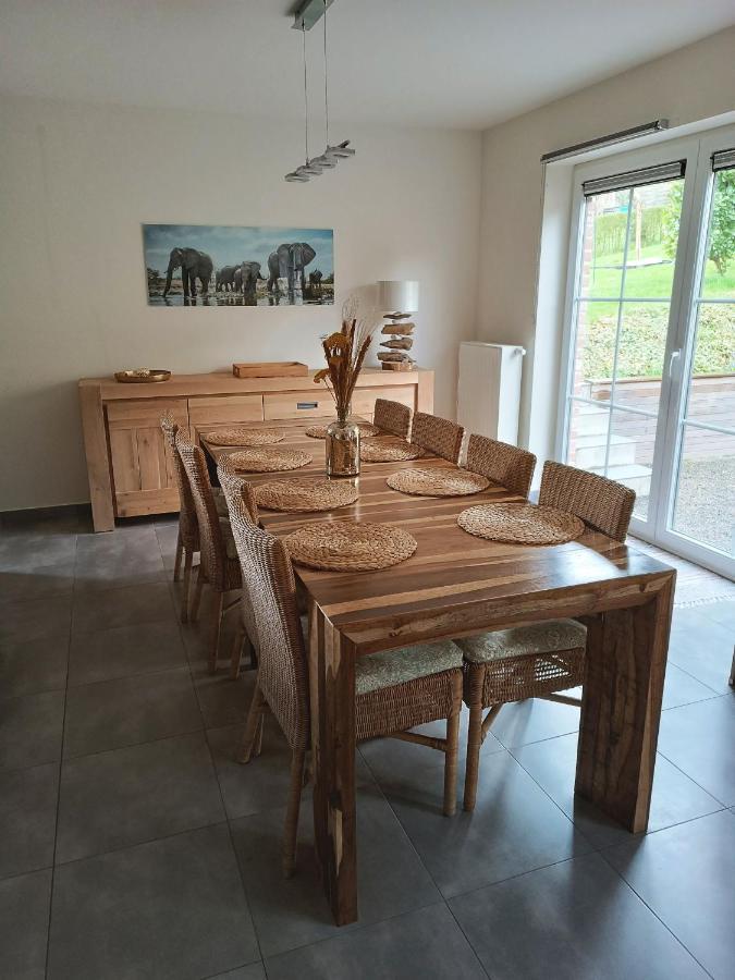 Maison Et Velos A Godinne Dans La Vallee De La Meuse Екстериор снимка
