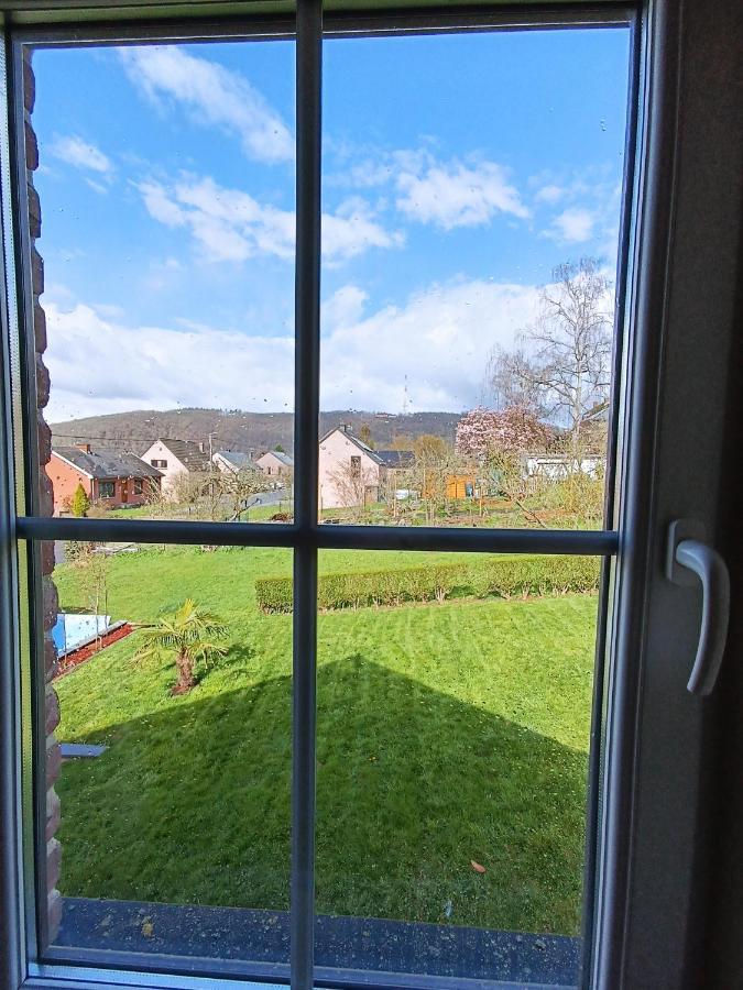Maison Et Velos A Godinne Dans La Vallee De La Meuse Екстериор снимка